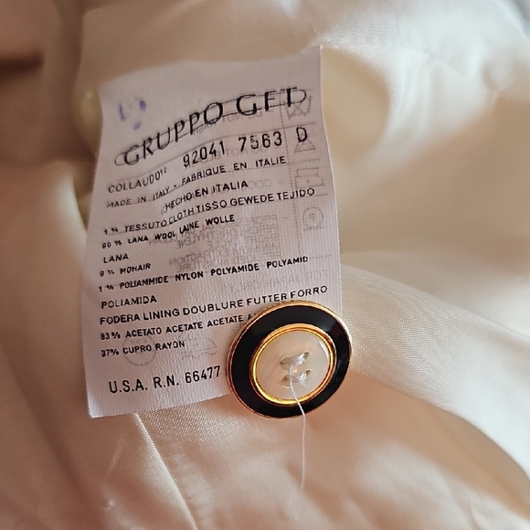 Valentino Cream Textured Jacket - Picture 8 of 8